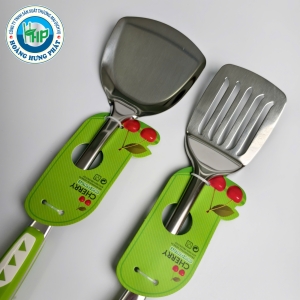SẠN INOX CHERRY CÁN SỌC XANH TAM GIÁC – SẠN LIỀN, SẠN LỖ DÀI 36CM