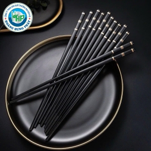 Đũa nhựa hộp 10 đôi KIỂU NHẬT đầu nhỏ gọn, có chống trượt kích thước 24cm