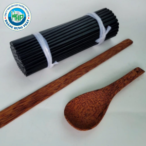 combo-50-doi-dua-ca-chich-mun-den-cao-cap-kem-1-muong-xoi-com-dua-ca-go-dua-dam-bao-khong-ra-mau